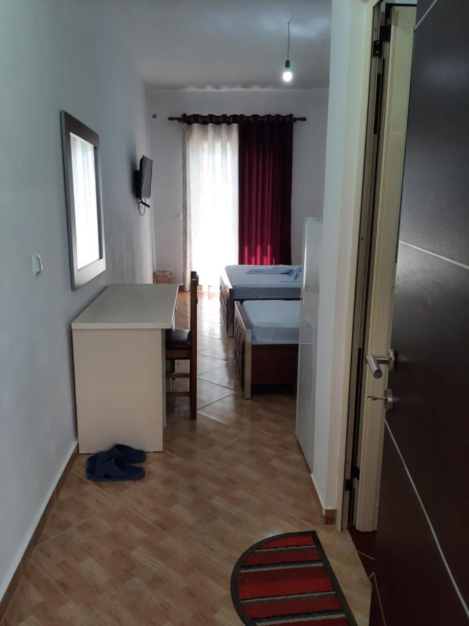 Bed and Breakfast Rock Star-Pllakat Саранда Екстер'єр фото